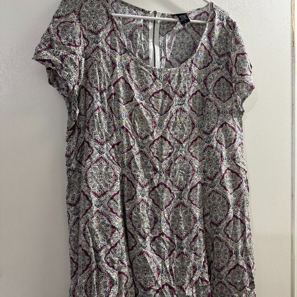 Torrid Size 2 Rayon Top